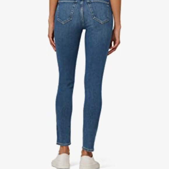 Joe’s THE CHARLIE
HIGH RISE SKINNY ANKLE // IGNITE - Picture 3 of 10